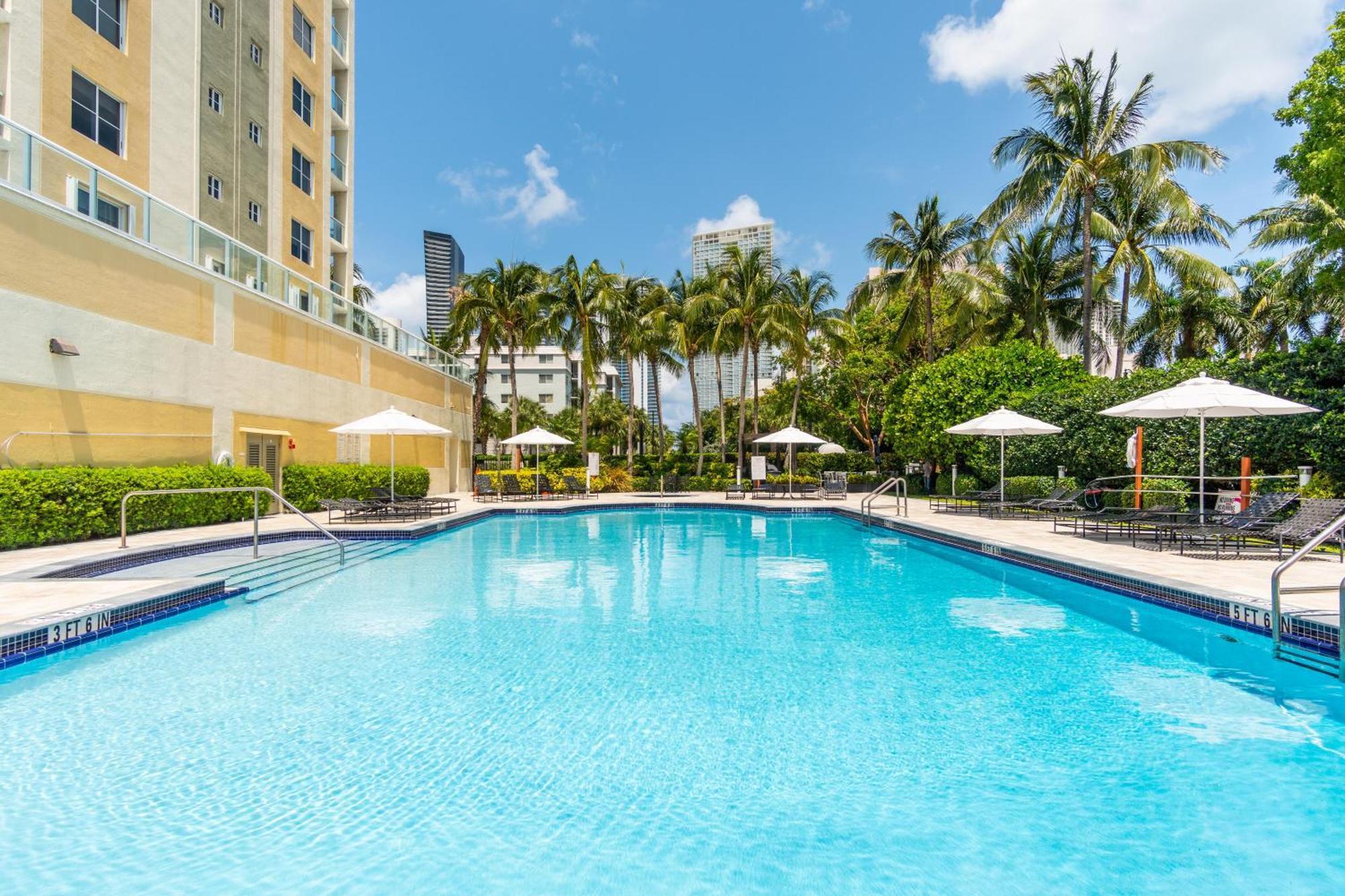 Golden Bay 48